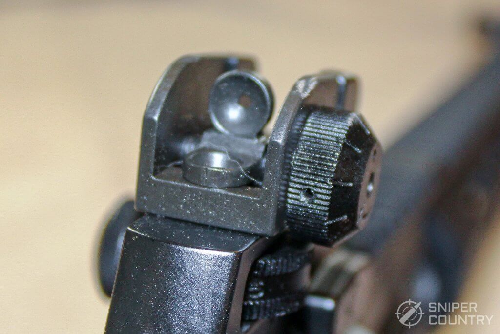 Mossberg MMR rear sight aperture