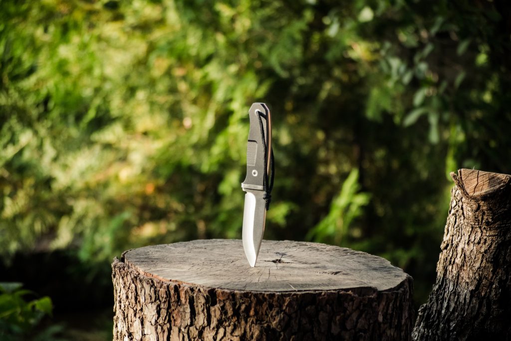 best neck knife